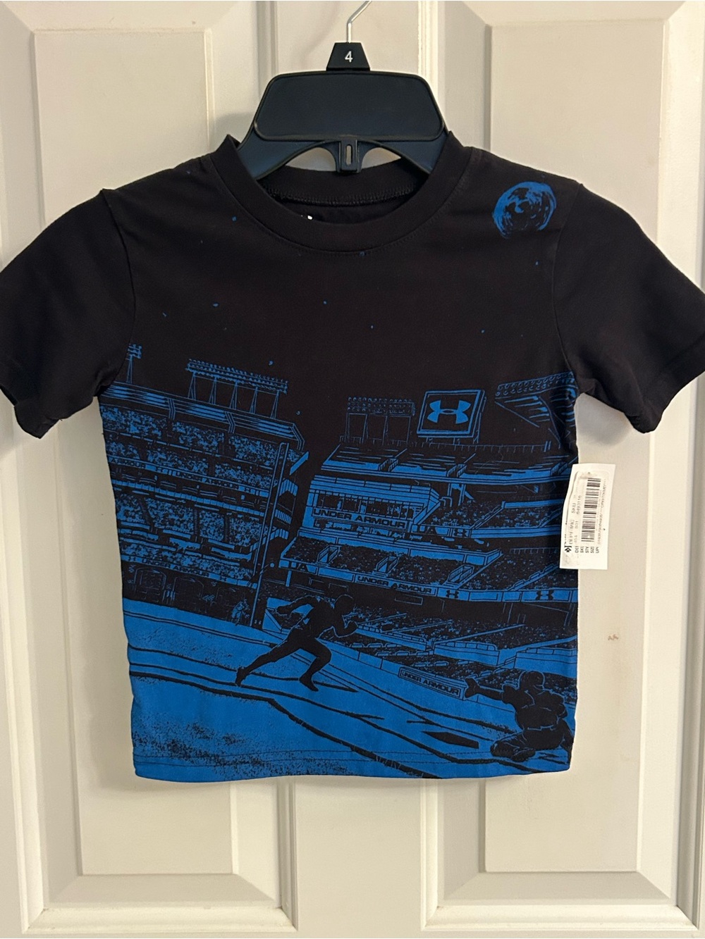 NWT-Boys Under Armour Black & Blue Stadium Graphic Short Sleeve Tee
